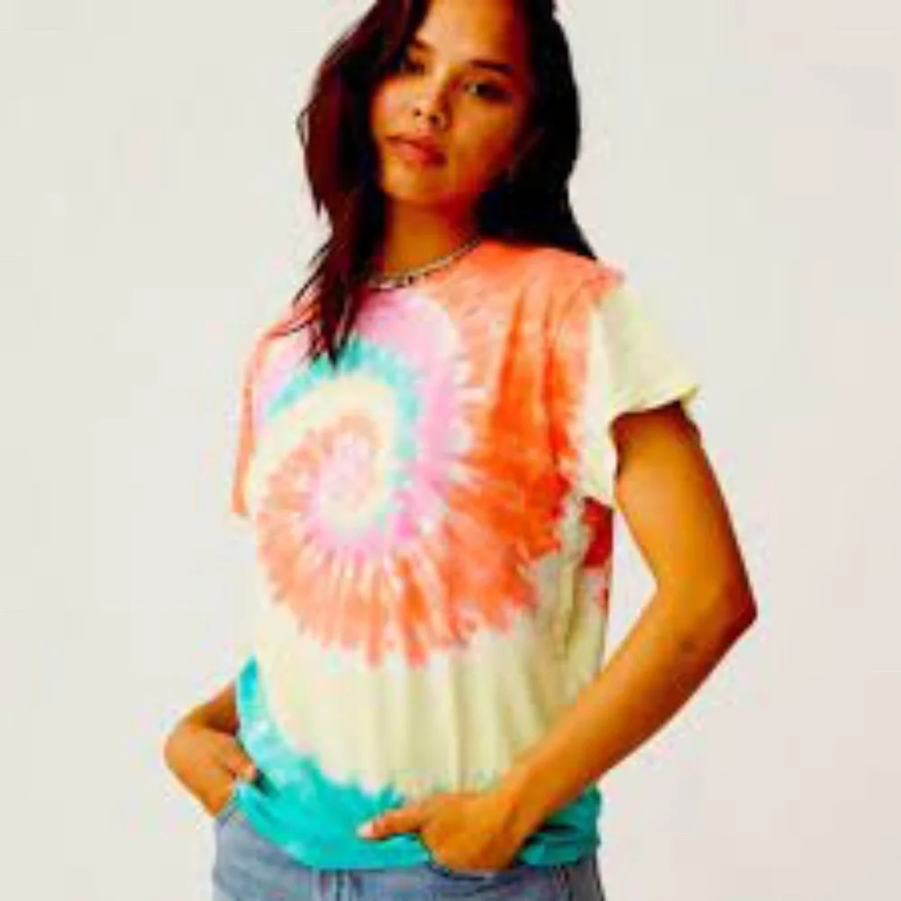 New* Daydreamer AzaleaTie Dye‎ Tour T shirt
